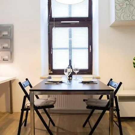 Apartament 7th Heaven In The Center Lublana